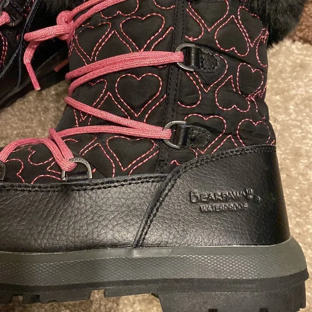 BEARPAW Meredith Girls Pink Black Heart Waterproof Snow Boots Youth 5 faux fur